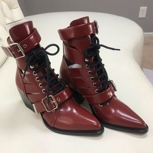 Chloe Rylee boot. Size 7